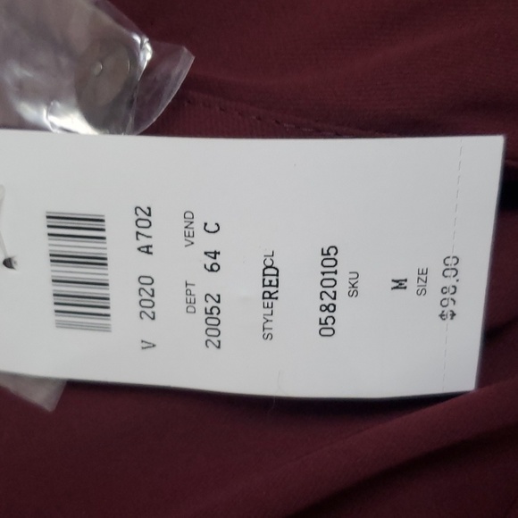 NWT Chic Cache burgundy blouse with peek a boo cutout in back. - Picture 9 of 10